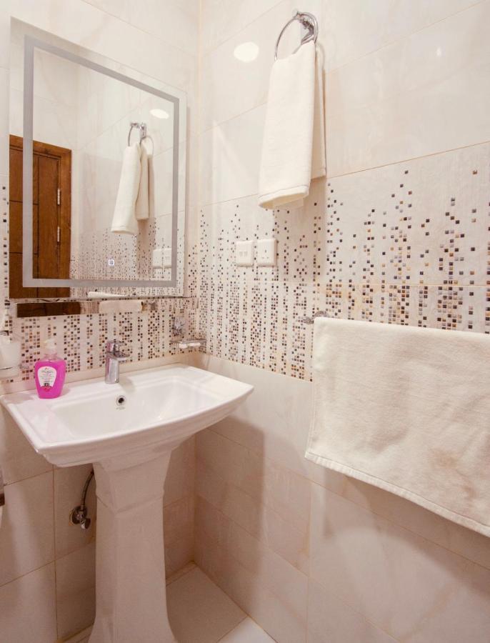 Arees Beach Hotel Рейис Екстериор снимка