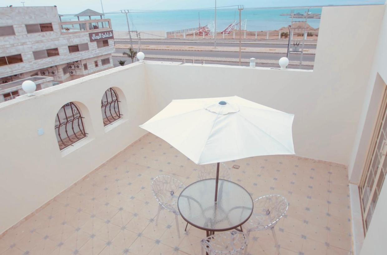 Arees Beach Hotel Рейис Екстериор снимка